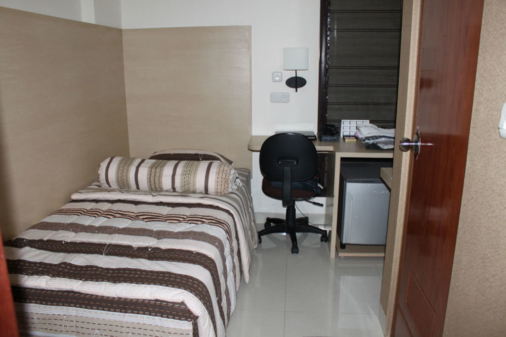 Griya Amartha Hotel Jakarta Exterior photo